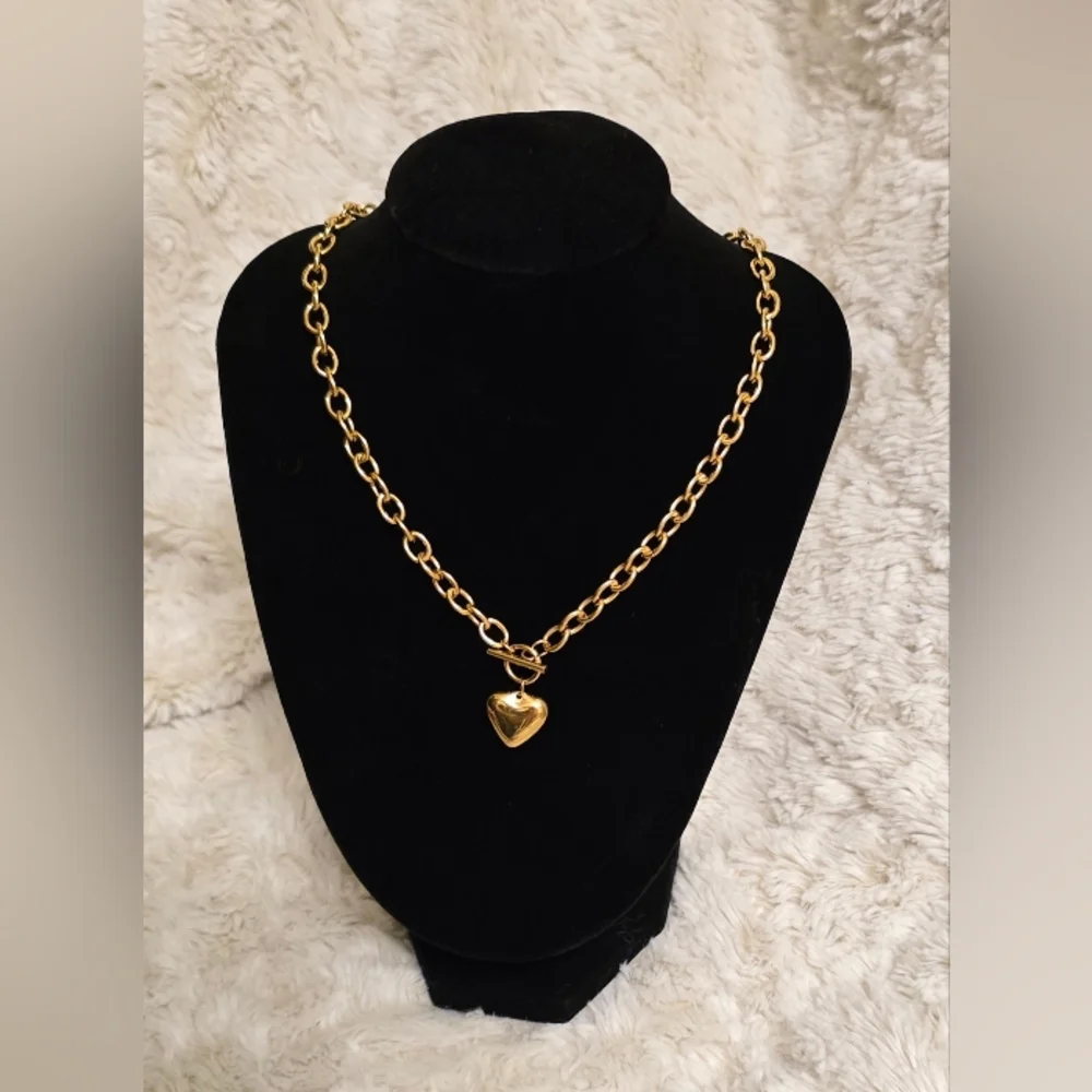 Stainless Steel Gold Overlay Minimalist Toggle Heart Pendant Necklace NWT